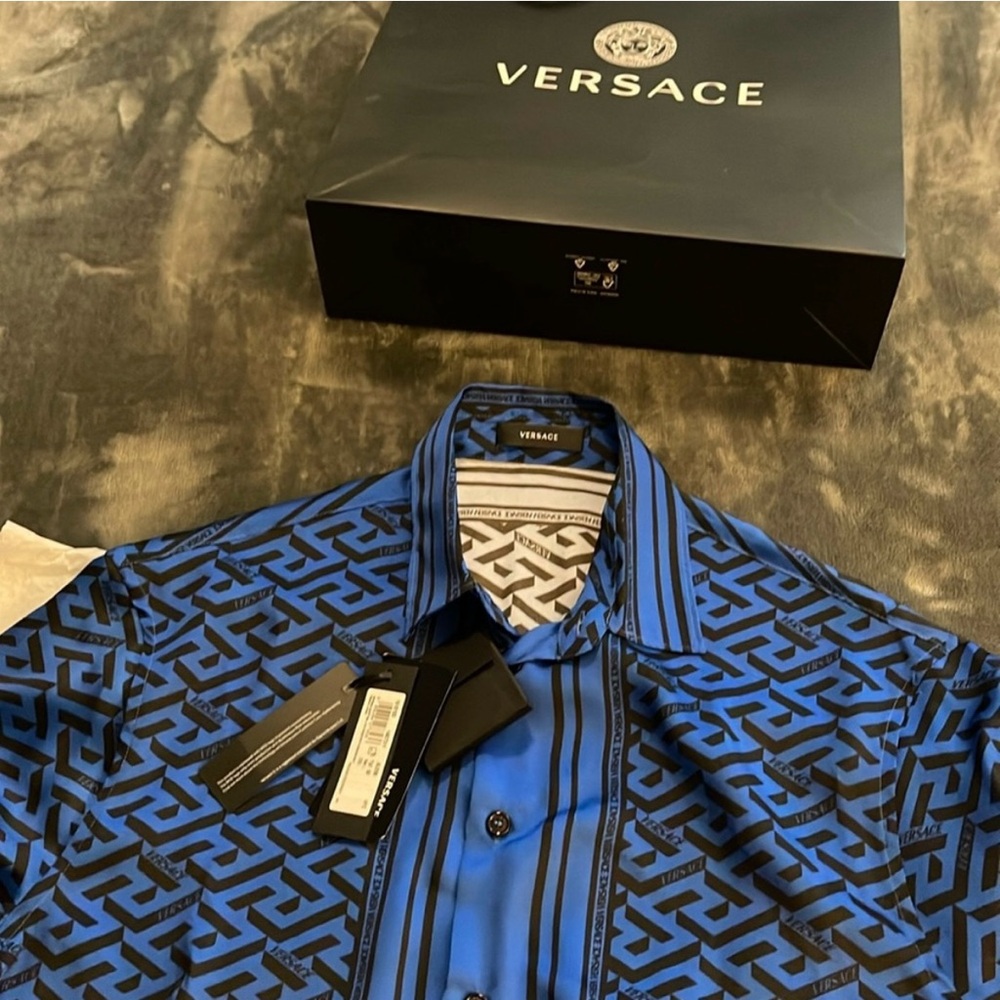 Versace men shirt, very classic .neatly used